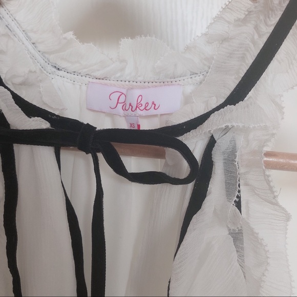 Parker NY 100% silk cold shoulder blouse size xs - Picture 6 of 8